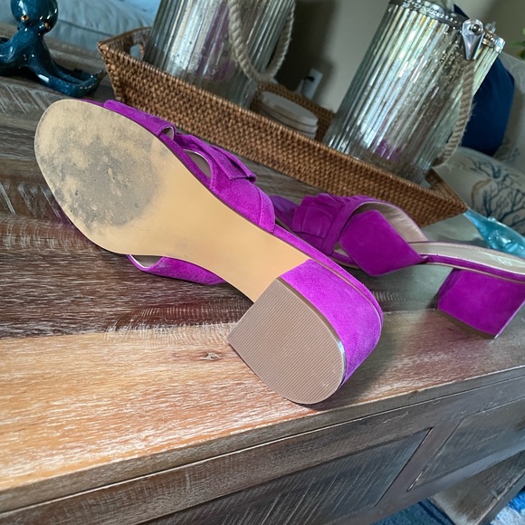 BP Suede Fuchsia Ruffled Block Sandals - Picture 5 of 5